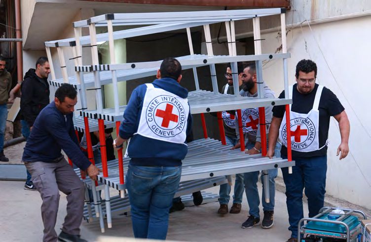 Thanks to the Ead Samawi Foundation, the ICRC provides emergency relief and support to displaced and vulnerable populations across Lebanon in 2024.